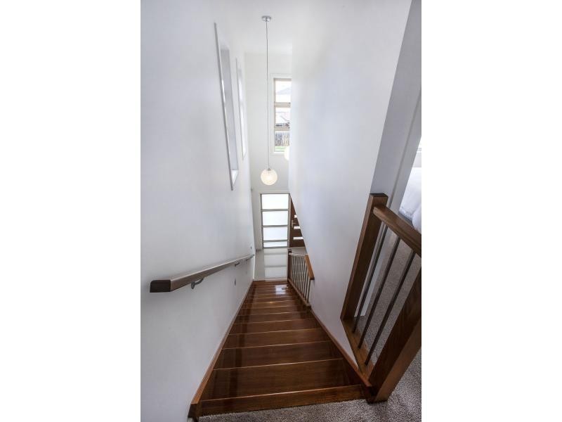 22 ARVERN AVENUE, Avondale Heights VIC 3034