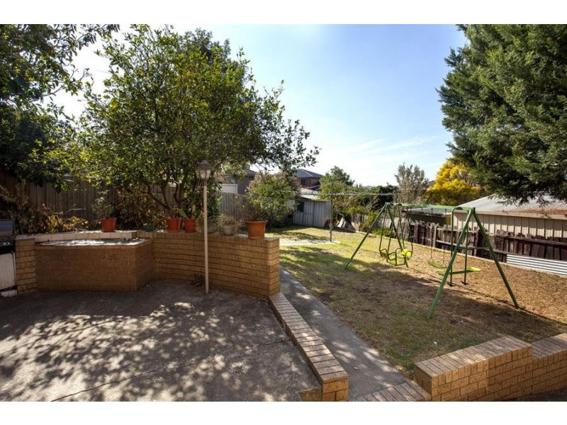 14 Christina Court, Avondale Heights VIC 3034