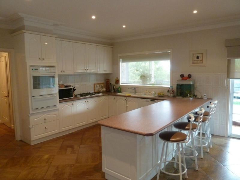 63 Thompson Street, Avondale Heights VIC 3034