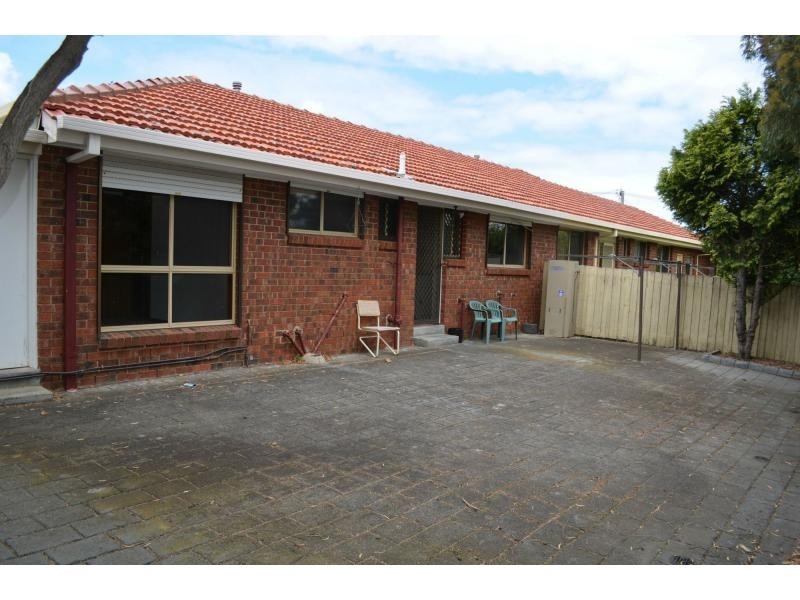 6/18-22 San Remo Drive, Avondale Heights VIC 3034