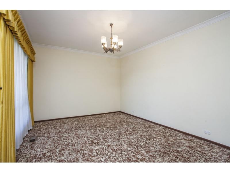 74 North Road, Avondale Heights VIC 3034