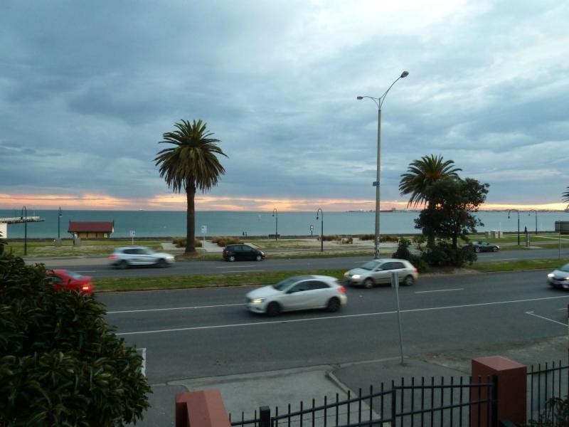 12/122 Beaconsfield Parade, Albert Park VIC 3206