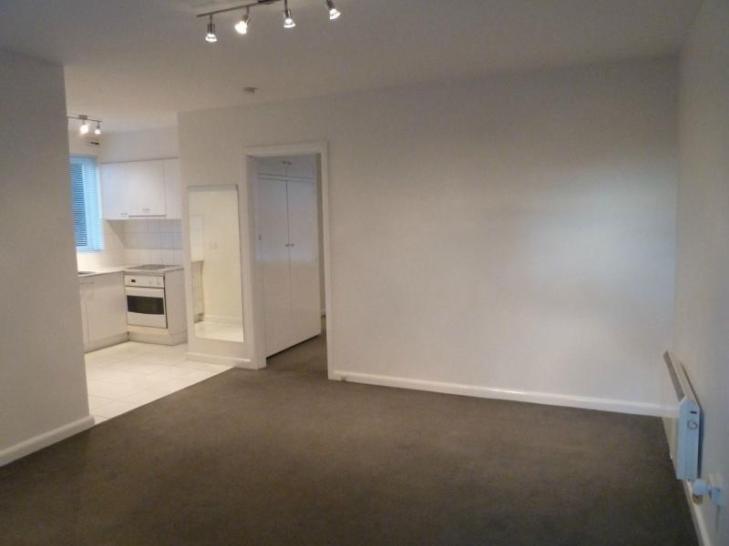 12/122 Beaconsfield Parade, Albert Park VIC 3206