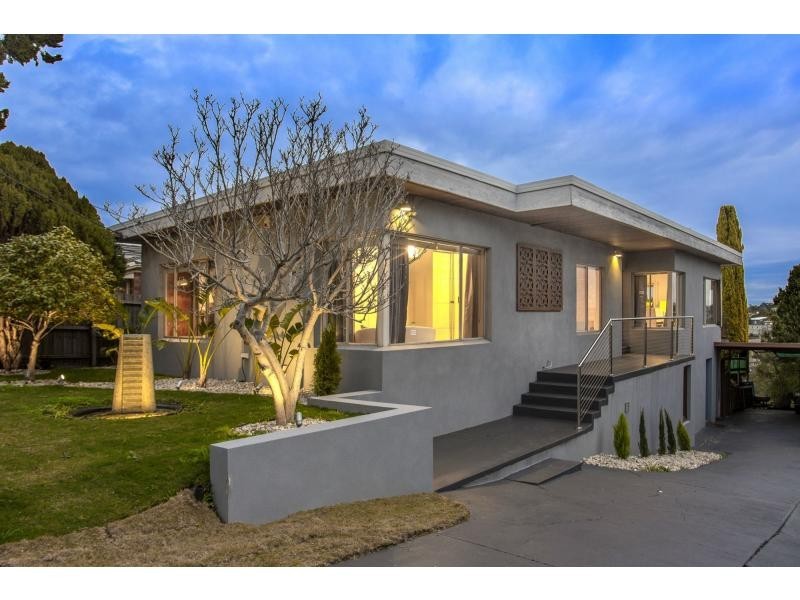 21 Thompson Street, Avondale Heights VIC 3034