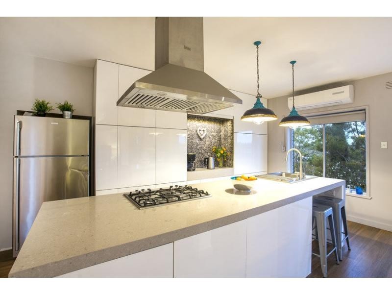 21 Thompson Street, Avondale Heights VIC 3034
