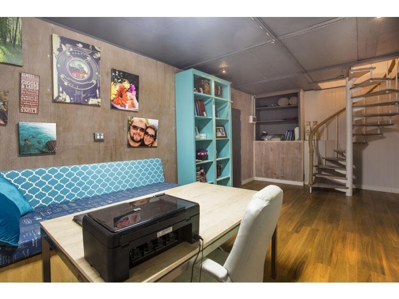 21 Thompson Street, Avondale Heights VIC 3034