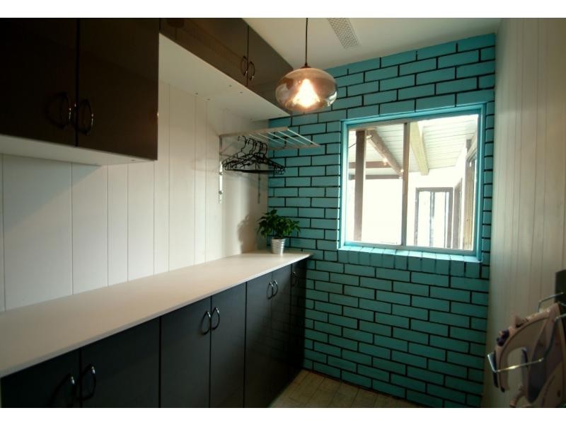 21 Thompson Street, Avondale Heights VIC 3034