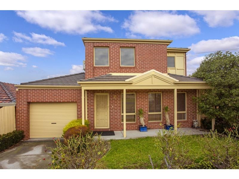 13 Duke Street, Avondale Heights VIC 3034