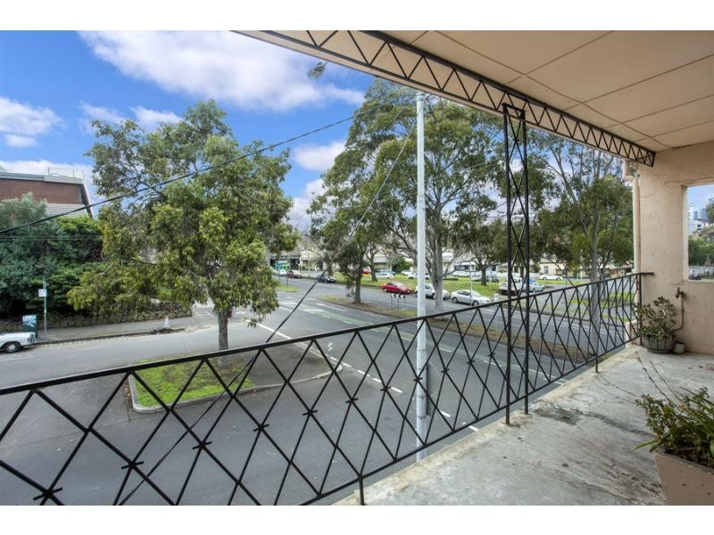 13 Chapman Street, North Melbourne VIC 3051