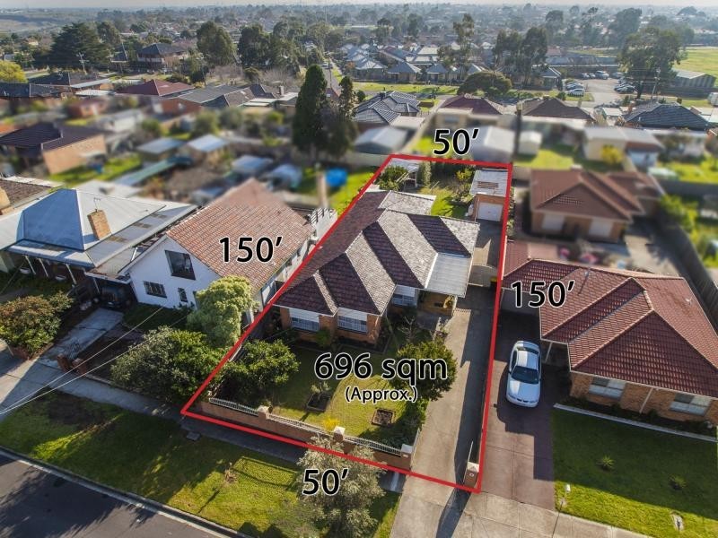 22 Robson Avenue, Avondale Heights VIC 3034