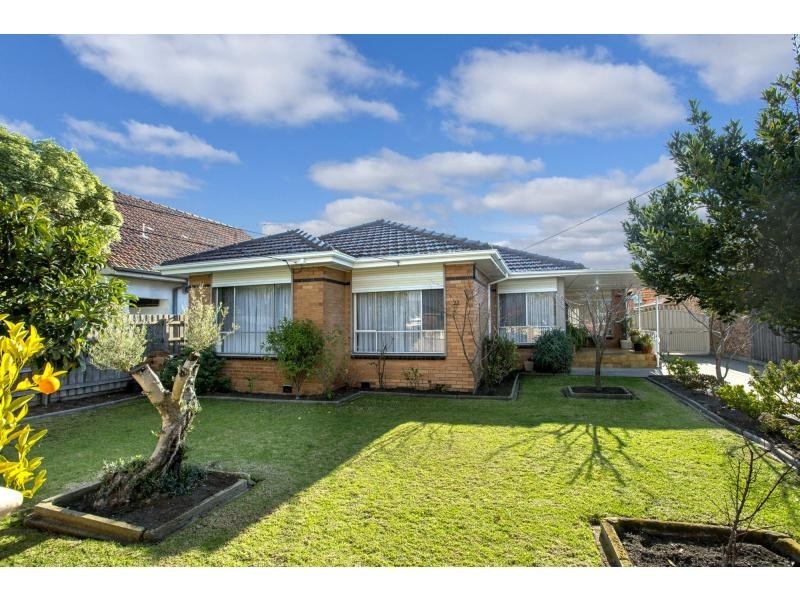 22 Robson Avenue, Avondale Heights VIC 3034