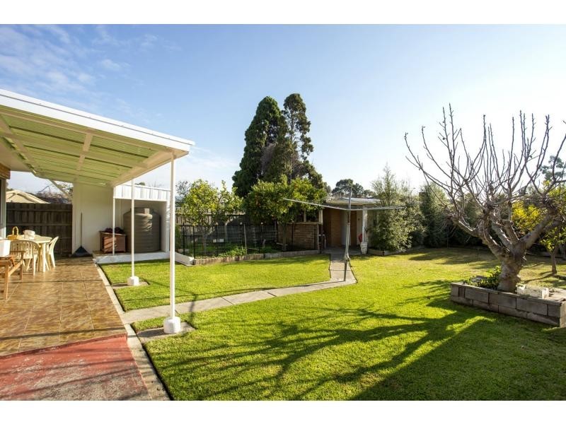 22 Robson Avenue, Avondale Heights VIC 3034