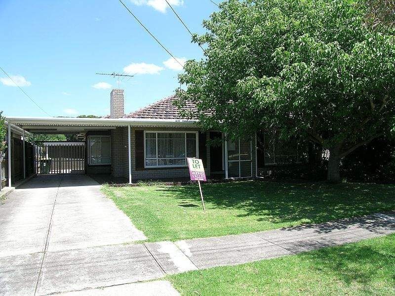27 Clarendon Street, Avondale Heights VIC 3034