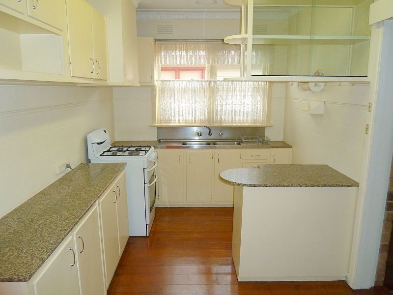 9 Hanley Street, Avondale Heights VIC 3034