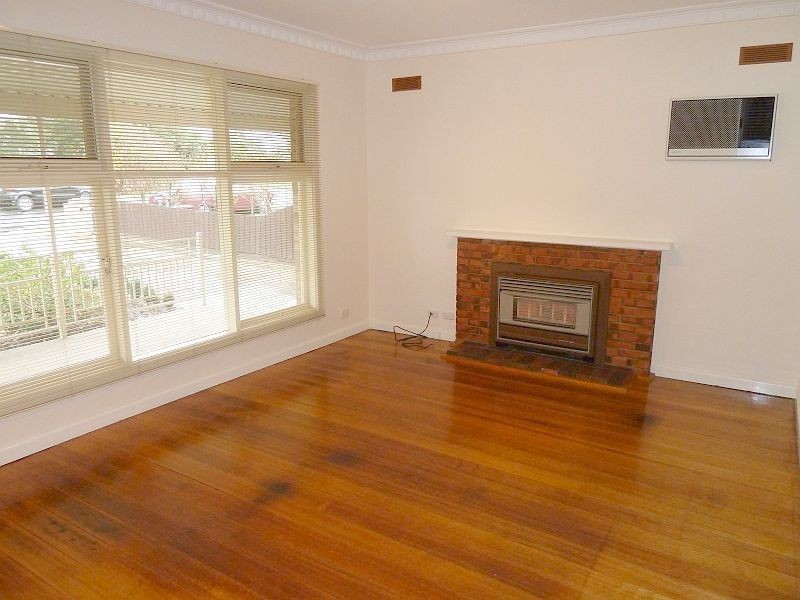 9 Hanley Street, Avondale Heights VIC 3034