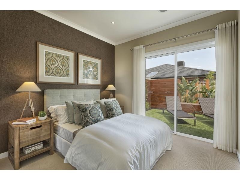 5 Peppermint Grove, Taylors Hill VIC 3037