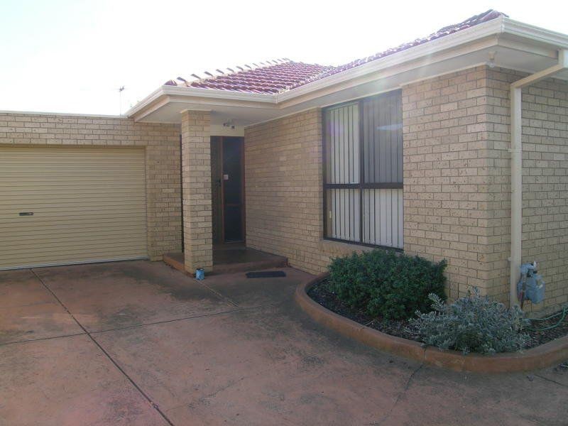 Unit 2/71 Orleans Road, Avondale Heights VIC 3034