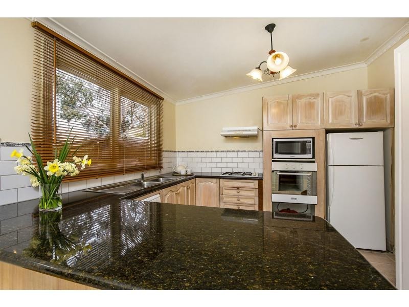 29 Barbara Crescent, Avondale Heights VIC 3034