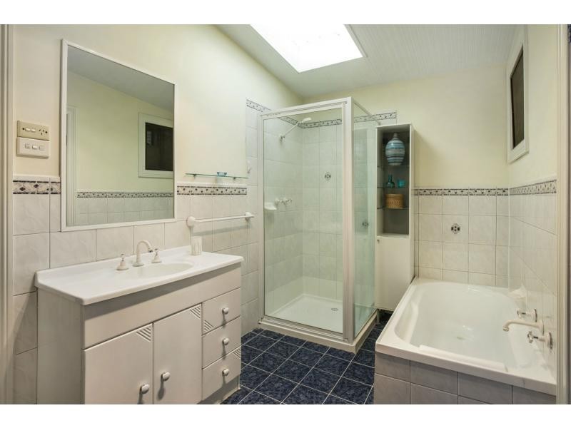 29 Barbara Crescent, Avondale Heights VIC 3034