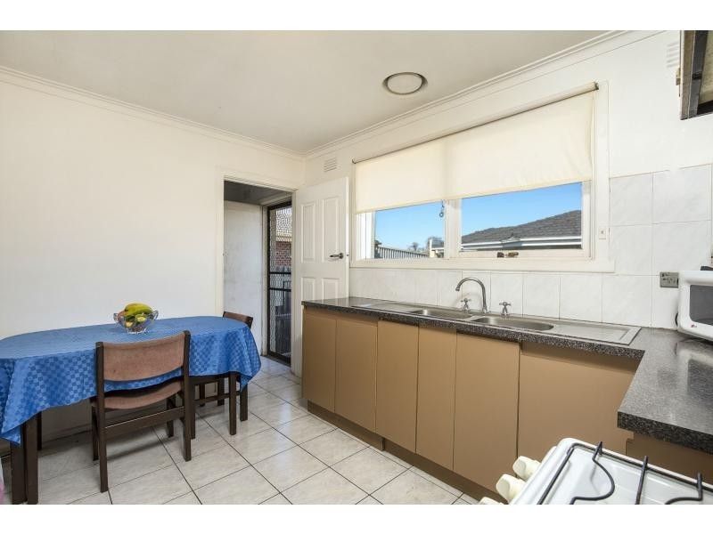 9 Arcade Way, Avondale Heights VIC 3034