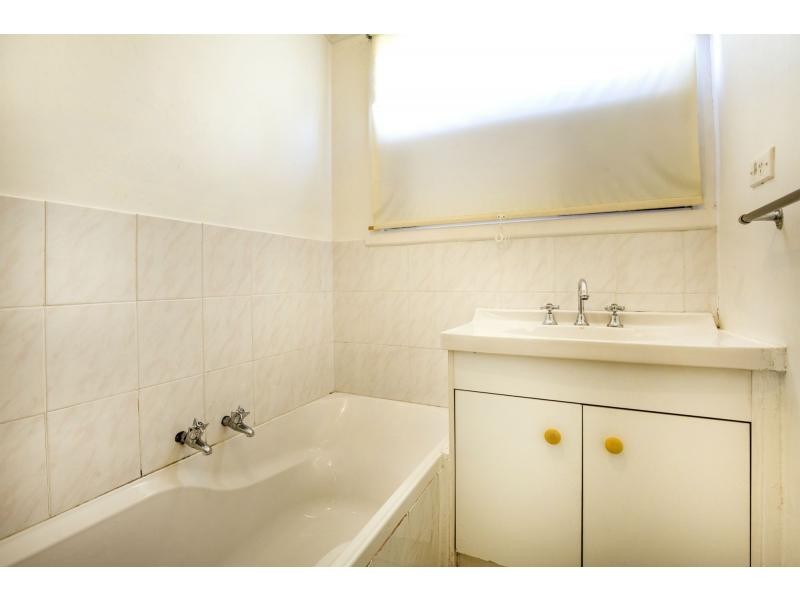 9 Arcade Way, Avondale Heights VIC 3034