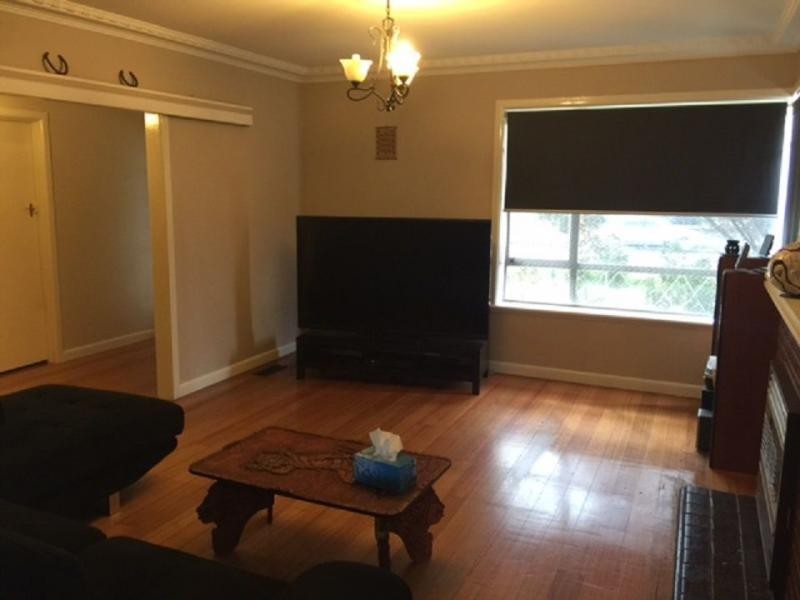 107 Military Road, Avondale Heights VIC 3034