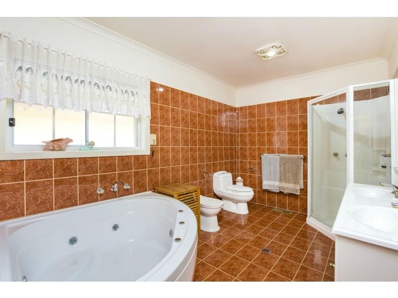 23 Brown Street, Avondale Heights VIC 3034