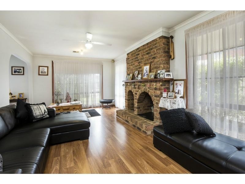 7 Cherub Court, Taylors Lakes VIC 3038