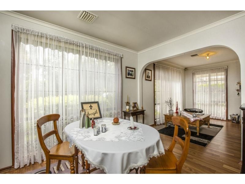 7 Cherub Court, Taylors Lakes VIC 3038