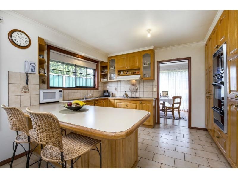 7 Cherub Court, Taylors Lakes VIC 3038