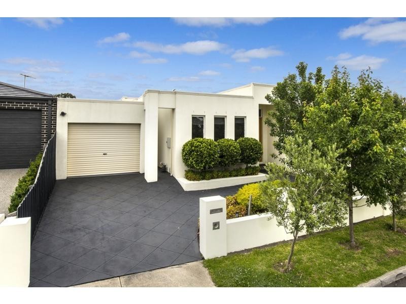 7 Edmonds Court, Avondale Heights VIC 3034