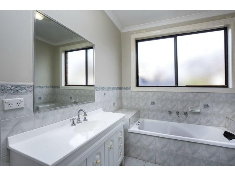 19A Hanley Street, Avondale Heights VIC 3034