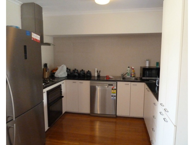 4/28 Bordeaux Street, Avondale Heights VIC 3034