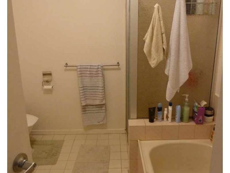 4/28 Bordeaux Street, Avondale Heights VIC 3034