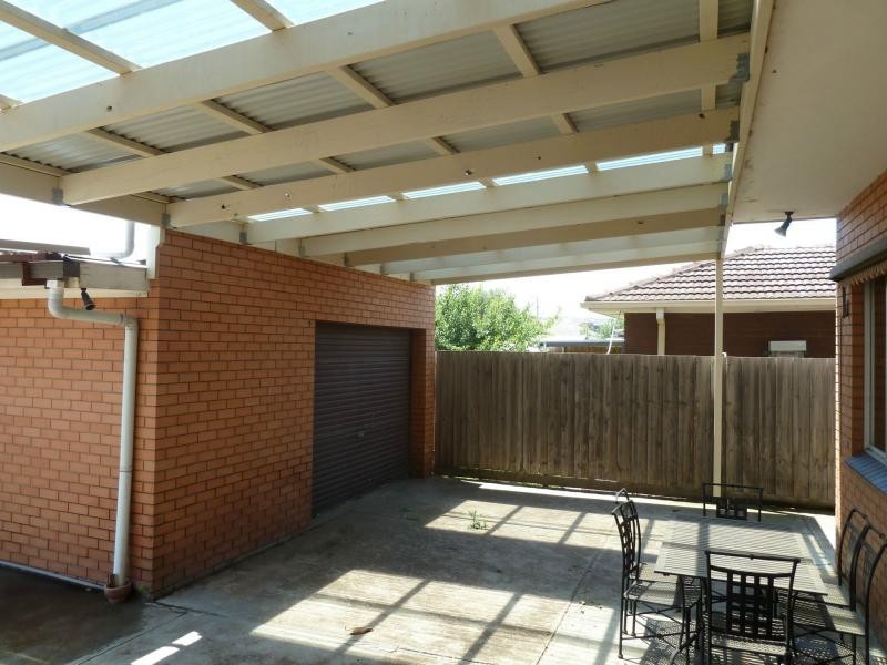 8 Westminster Street, Avondale Heights VIC 3034