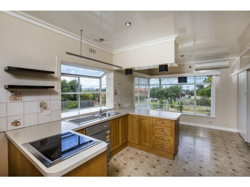 172 Spencer Street, Essendon VIC 3040