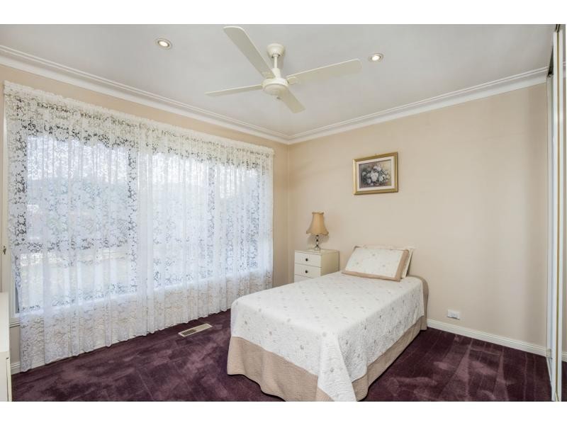 99 Military Road, Avondale Heights VIC 3034