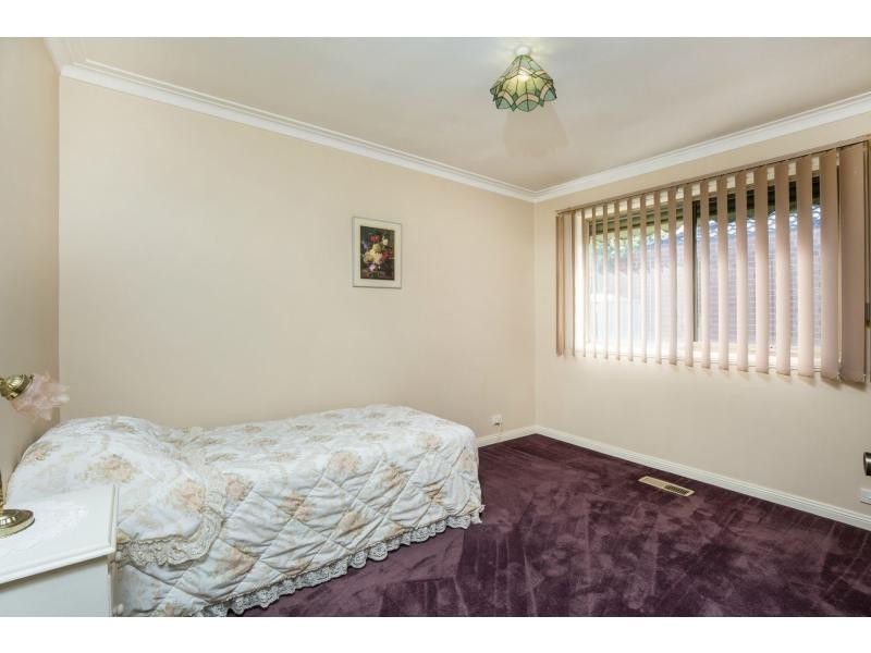 99 Military Road, Avondale Heights VIC 3034