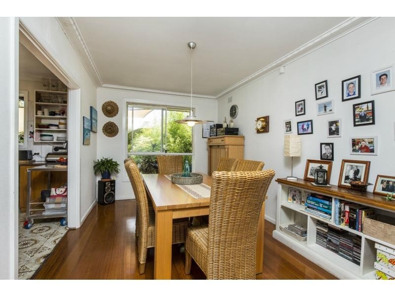 5 Macey Avenue, Avondale Heights VIC 3034