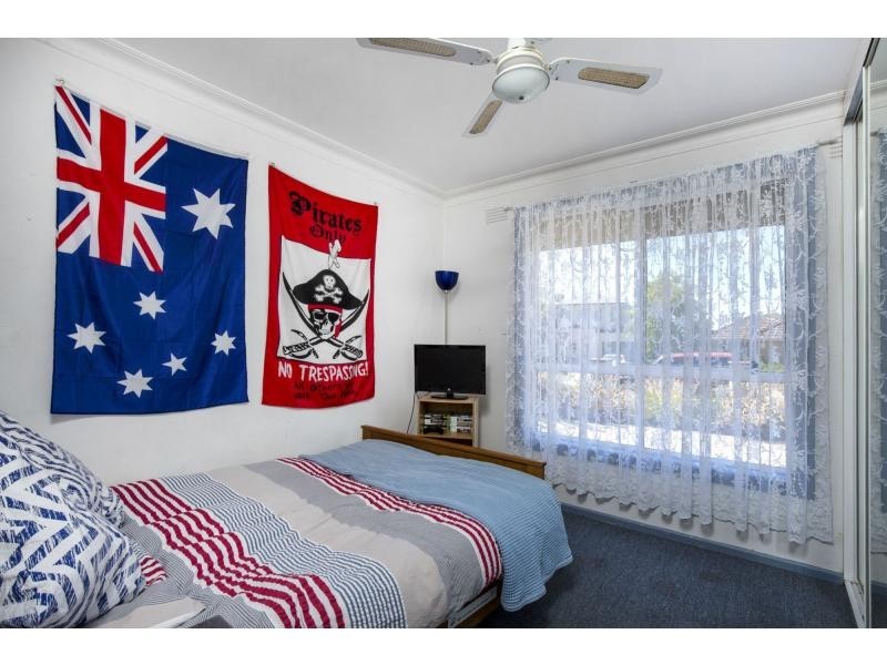 5 Macey Avenue, Avondale Heights VIC 3034