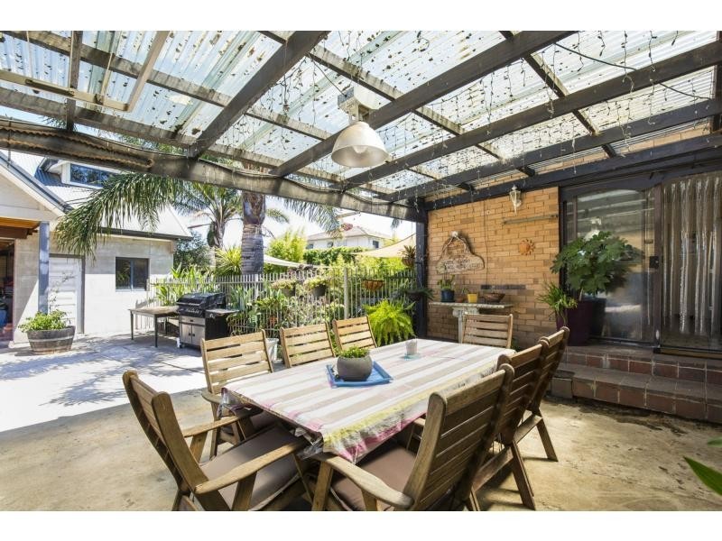 5 Macey Avenue, Avondale Heights VIC 3034