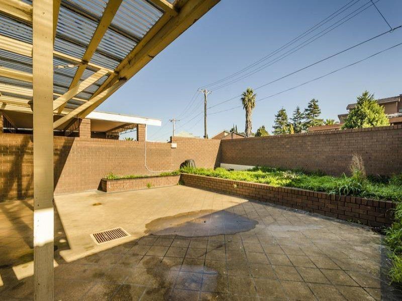 10 Belvedere Close, Maribyrnong VIC 3032