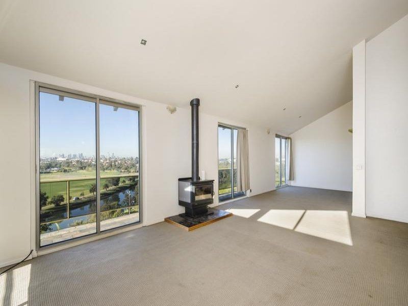 10 Belvedere Close, Maribyrnong VIC 3032