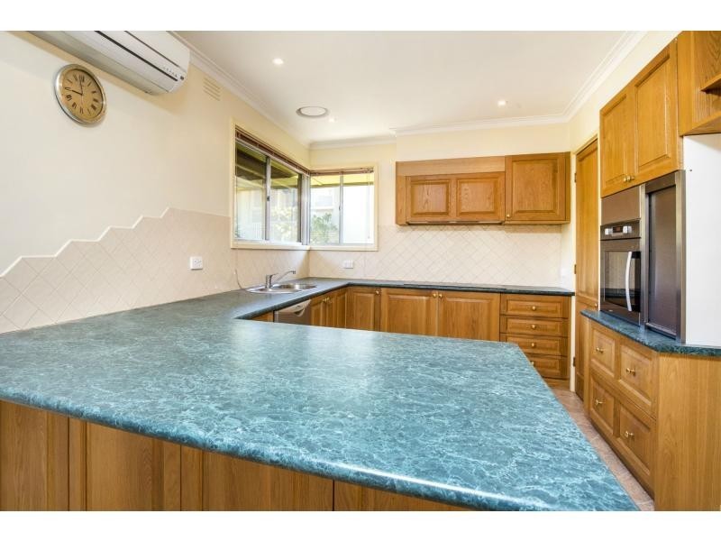 14 Glenside Street, Avondale Heights VIC 3034