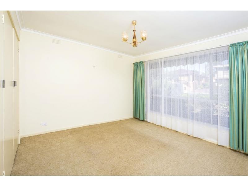 14 Glenside Street, Avondale Heights VIC 3034