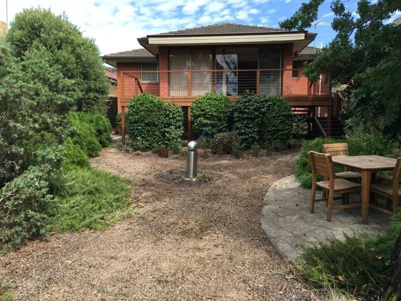 14 Glenside Street, Avondale Heights VIC 3034