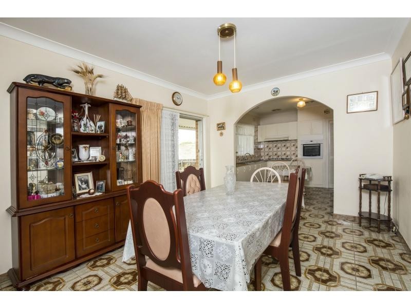 13 Monmouth Street, Avondale Heights VIC 3034