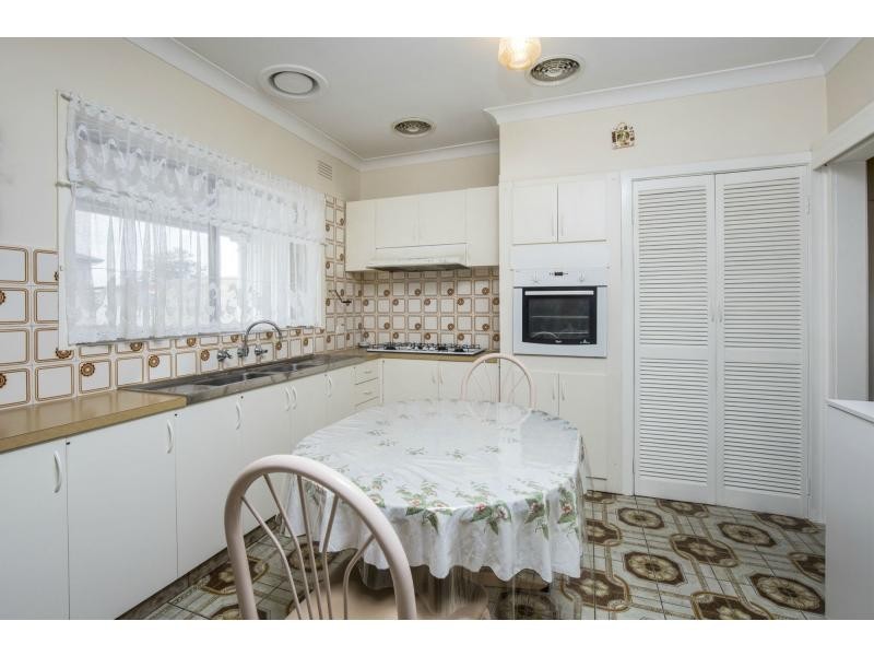 13 Monmouth Street, Avondale Heights VIC 3034