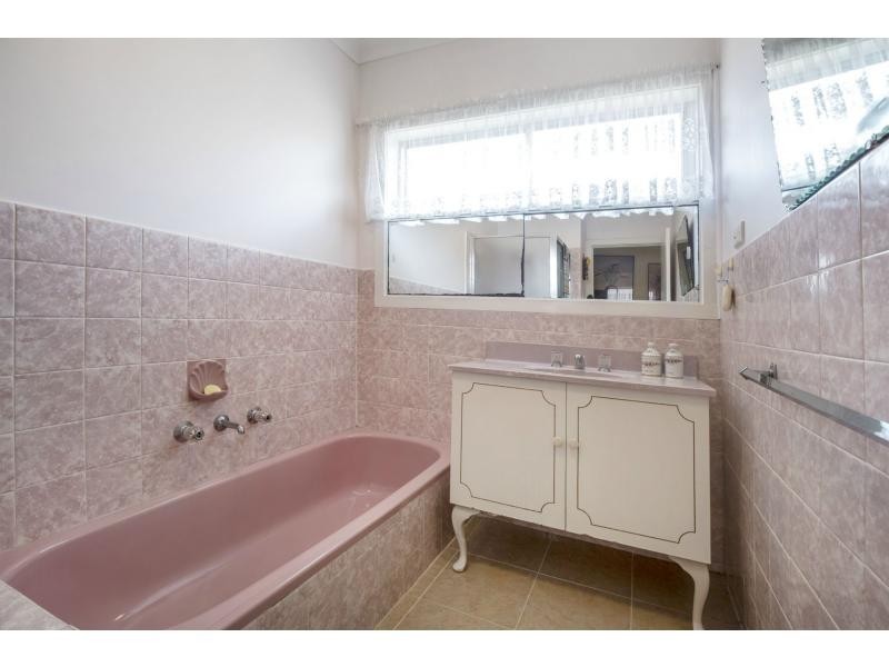 13 Monmouth Street, Avondale Heights VIC 3034