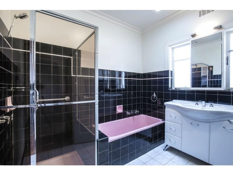 172 Spencer Street, Essendon VIC 3040